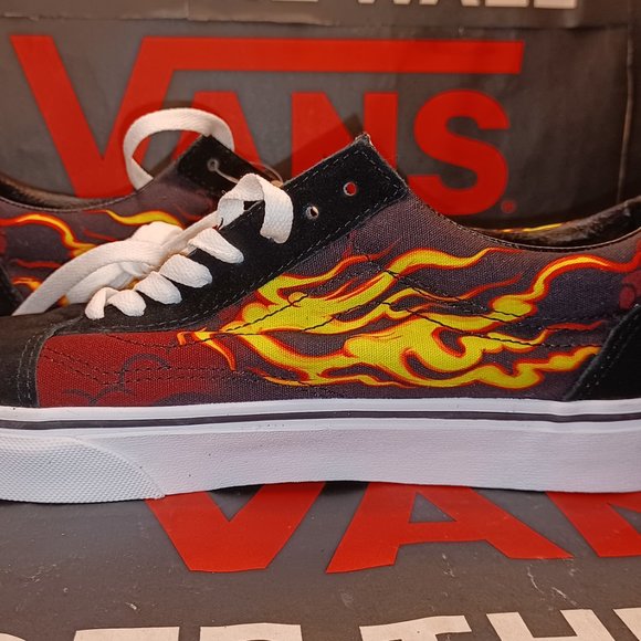 VANS OLD SKOOL ( SAMURAI RISING ) BLACK / TRUE WHITE Men\'s 9 VN0A3WKT44I main image 11
